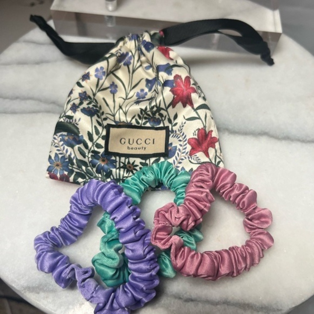 Authentic Gucci pack of three hair ties with dust bag